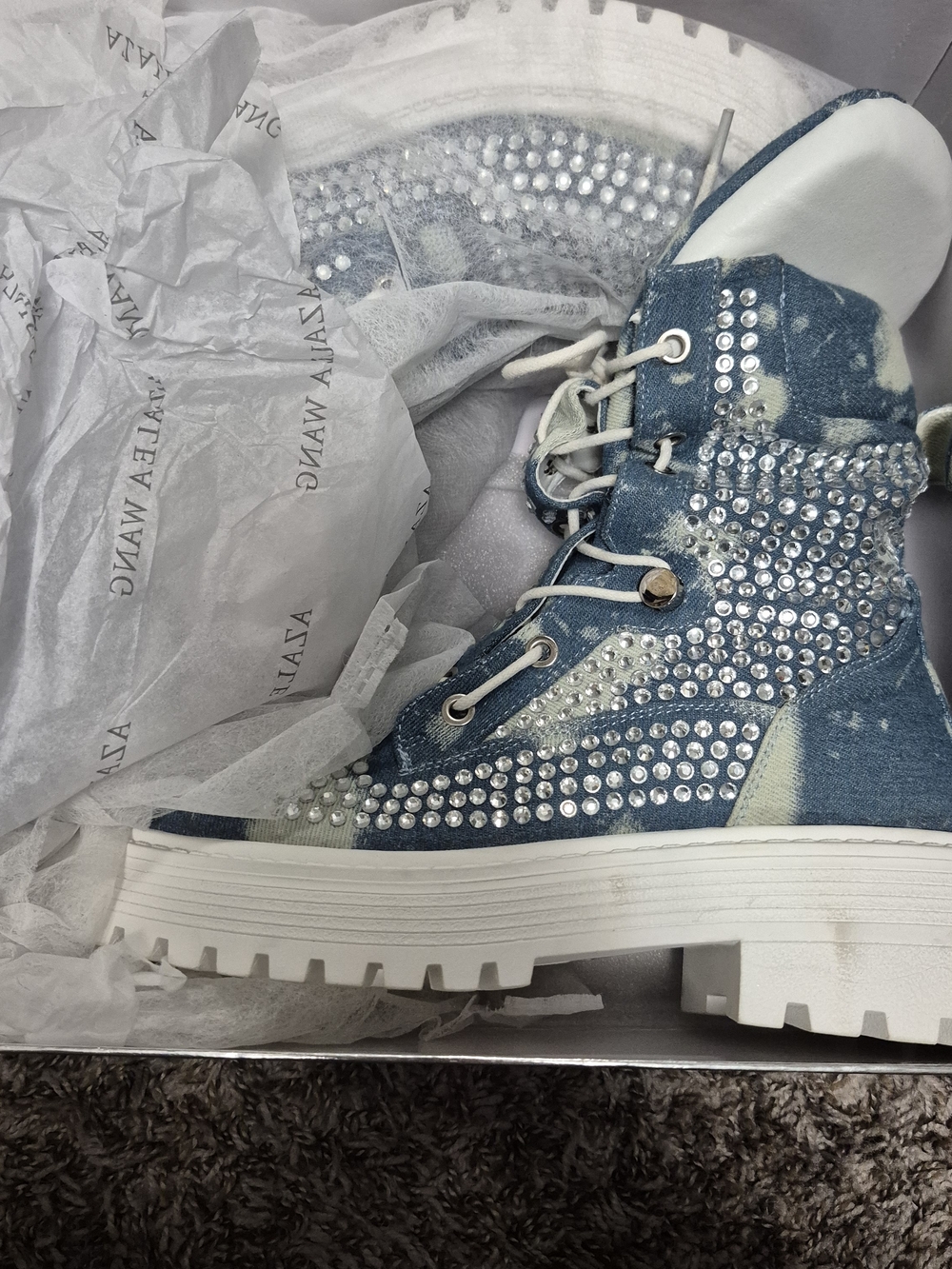 NIB Azalea Wang Harlyn-Denim size 7